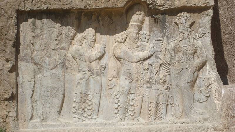 bas-relief of Narseh in Necropolis