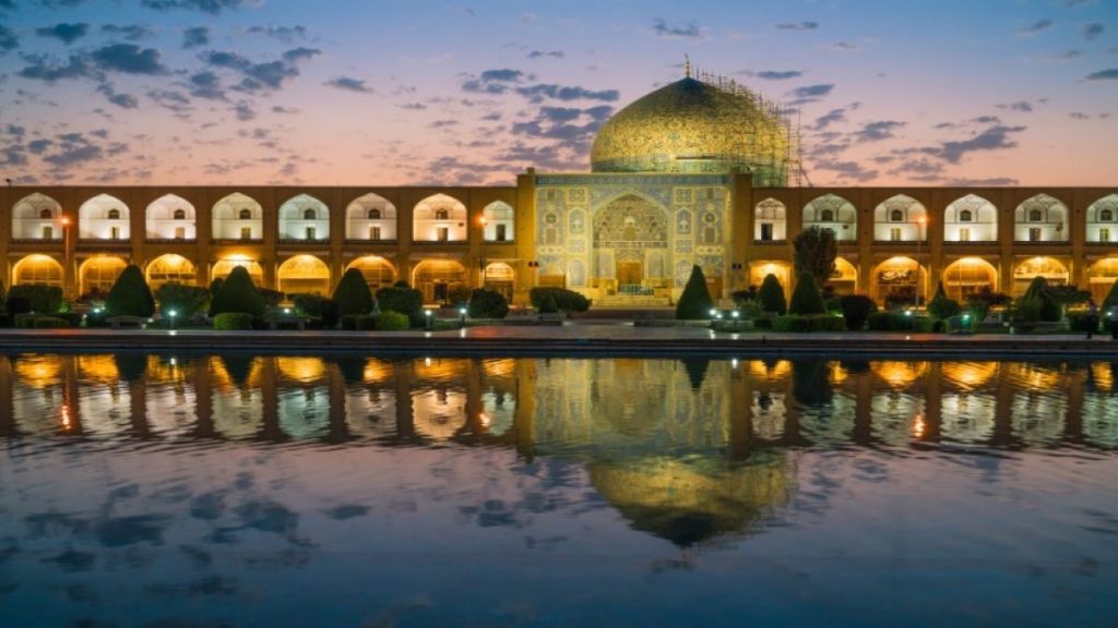 Travel to Iran in 2021